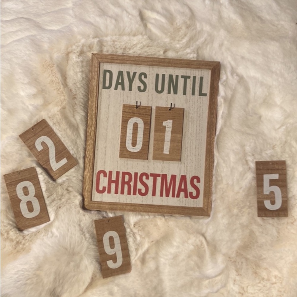 NWT. Advent Countdown Days till Christmas. Framed, Wood, Hanging Decorations.